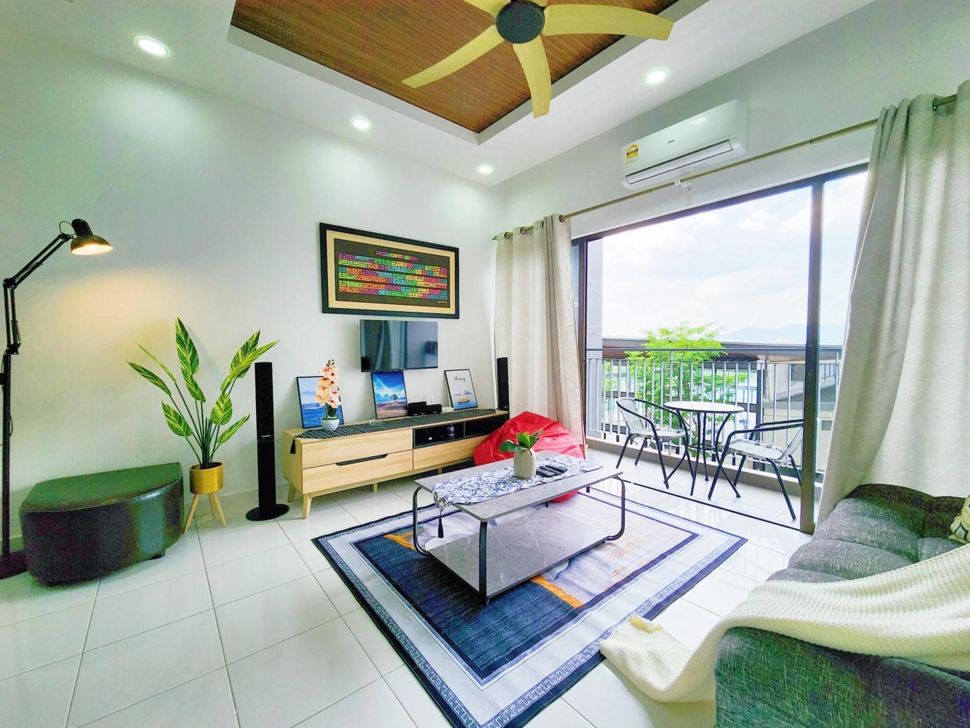Klia Lili Residensi 5 Plus 2 Pax With Splendid Pool Nilai Exterior photo